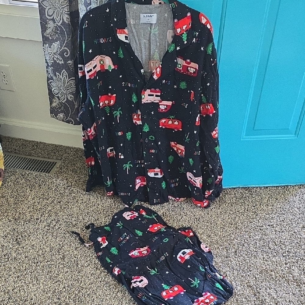 Old Navy Black Pajama Set with Red Camper Print
